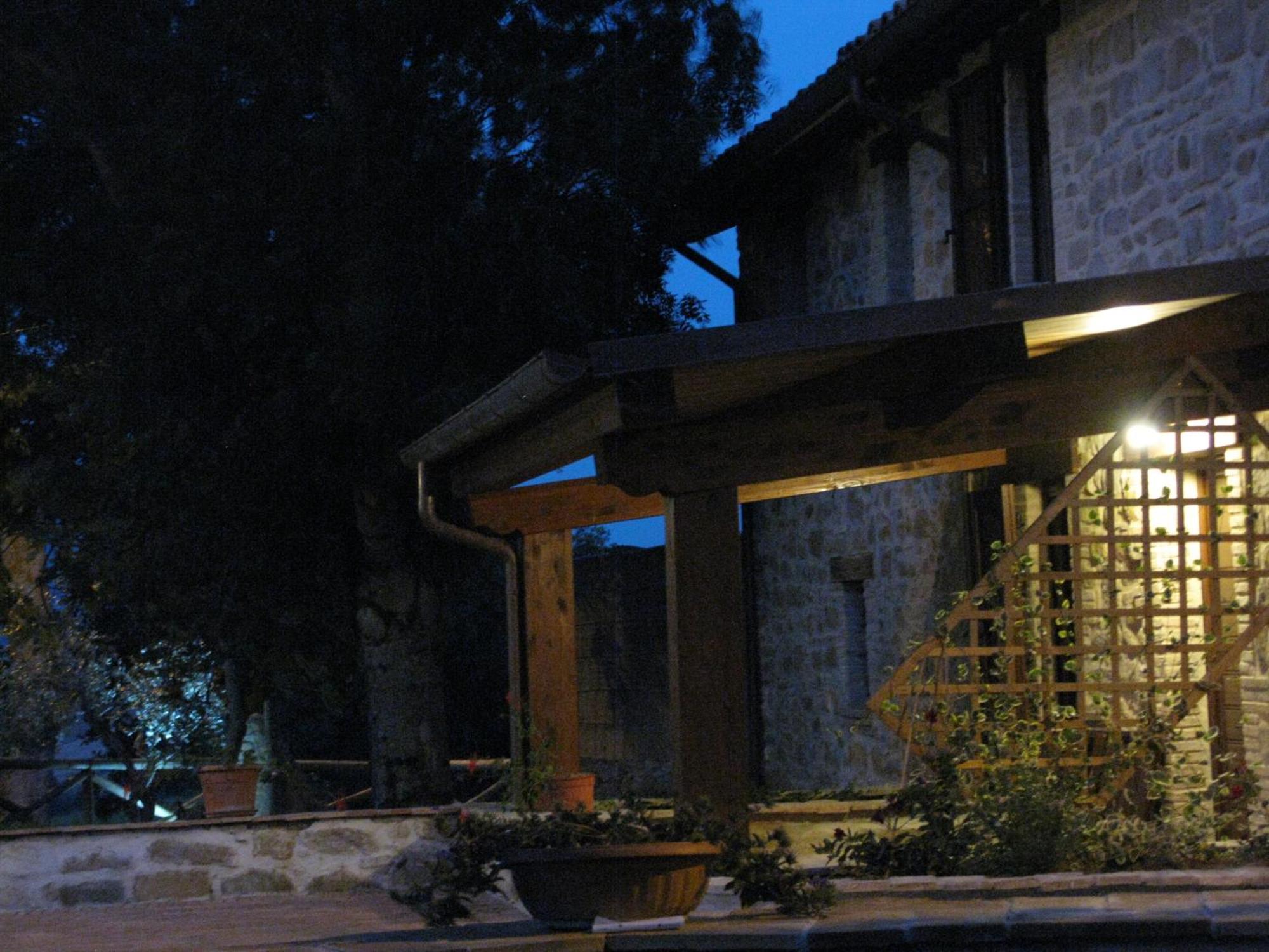 Pietra Maula Agriturismo Castelraimondo Exteriér fotografie